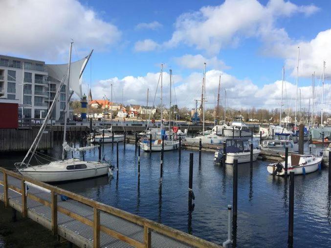 Im Bademantel An Den Strand Mit Terrasse Eckernförde Buitenkant foto